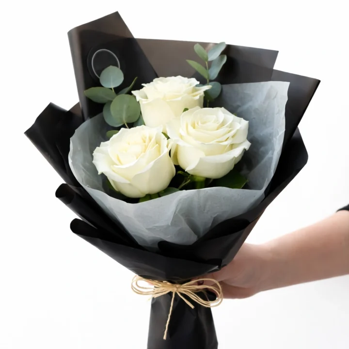 Pure Elegance (3 Roses)
